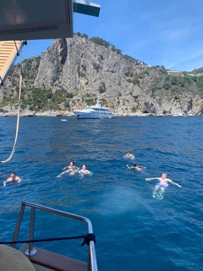 Pia Beach House Баколи Екстериор снимка